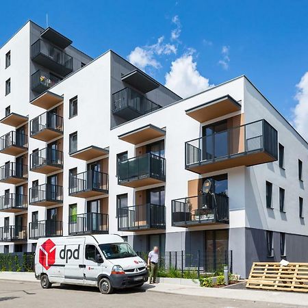 Fort Wola Apartments Warsaw By Noclegi Renters Ngoại thất bức ảnh