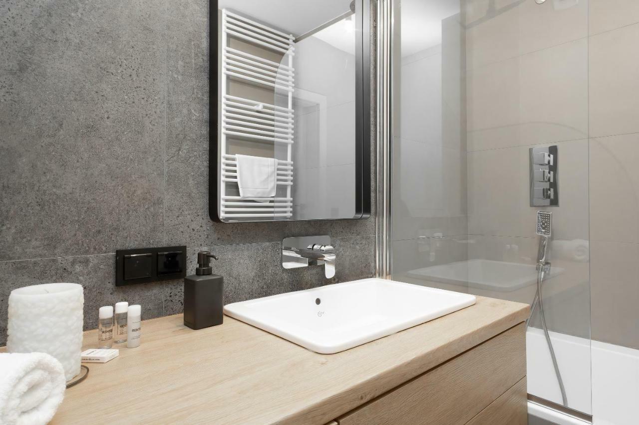 Fort Wola Apartments Warsaw By Noclegi Renters Phòng bức ảnh